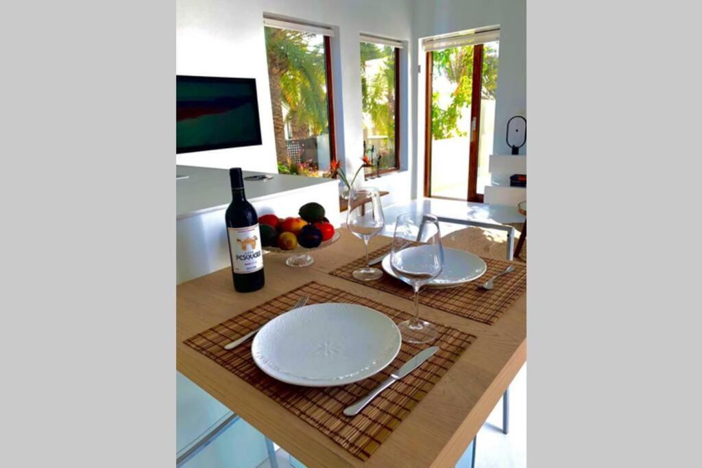Villa Unique, Stylish & Calm El Estanque By The Sea, Adults Only Costa Teguise Esterno foto