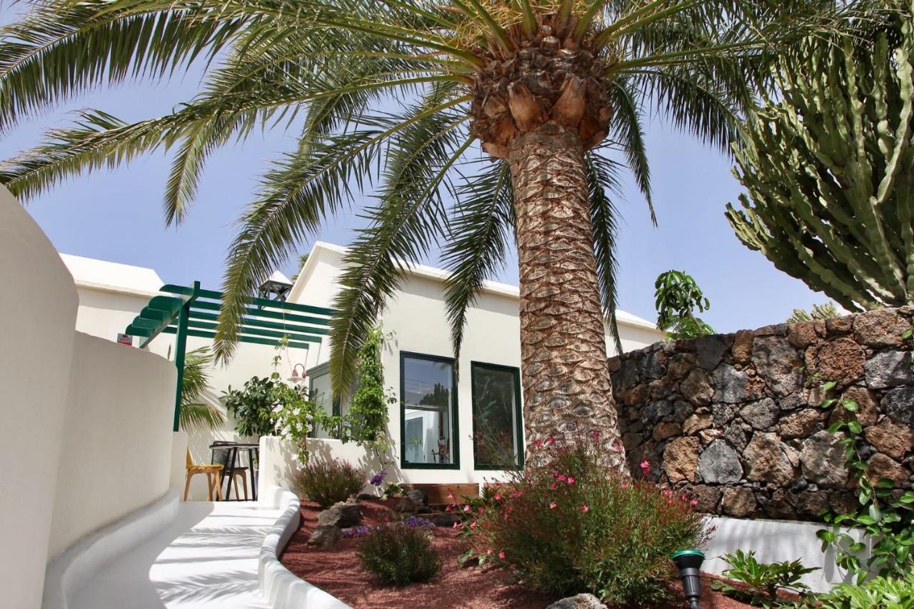 Villa Unique, Stylish & Calm El Estanque By The Sea, Adults Only Costa Teguise Esterno foto